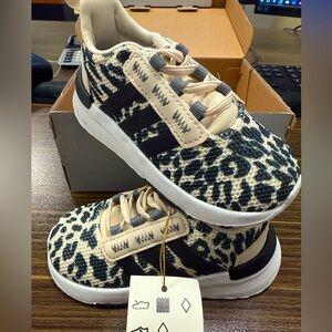 Adidas Leopard Print Sneakers with Black Stripes for kids, NWT